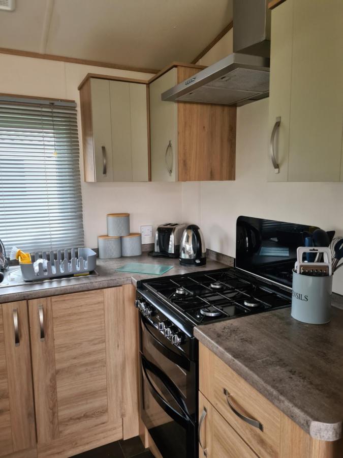 Hot Tub Hols 3 Bed Caravan At 42 Kingfisher Court Tattershall Exterior foto